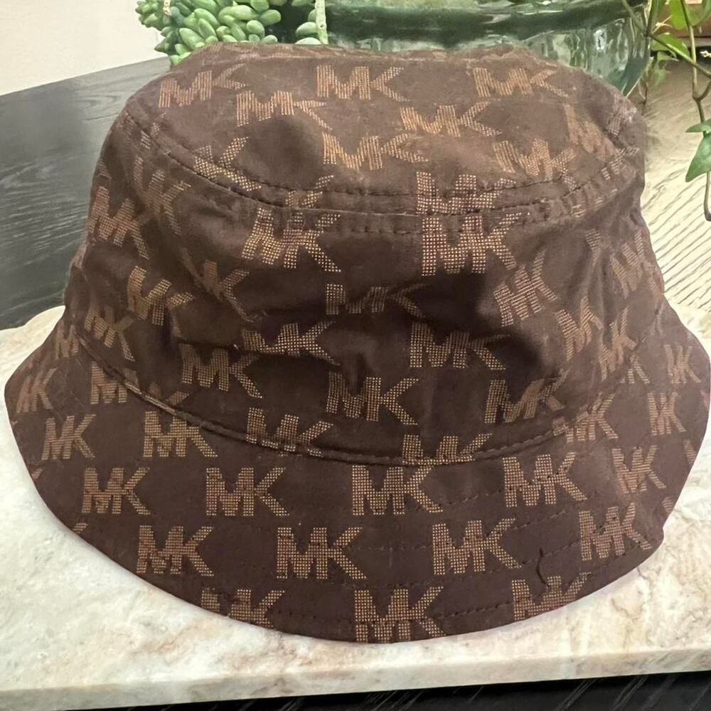 Michael Kors NEW Logo Bucket Hat, Size S/M